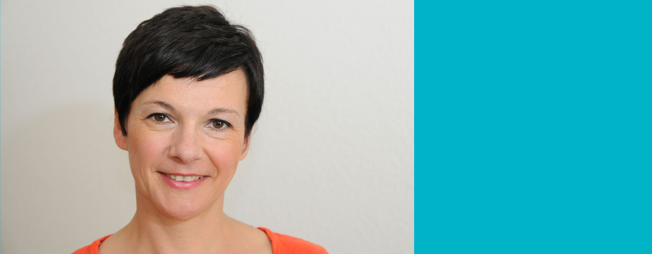 Psychotherapeutische Praxis für Kinder, Jugendliche und Erwachsene Dr. Dipl.-Psych. Nina Spröber-Kolb Psychologische Psychotherapeutin (VT) Supervisorin Arnulfstraße 4 89231 Neu-Ulm tel 0731.20 77 667 info@praxis-sproeber.de www.praxis-sproeber.de